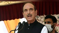 गुलाम नबी आजाद बोले- मोदी को गाली से खुश होते हैं कांग्रेस आलाकमान, पत्रकार का तंज- इंदिरा गांधी के वक्त तो आप शायद दूध को दुद्दू कहते होंगे