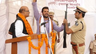 Khesari Lal Yadav rocking Style from Bhojpuri Film