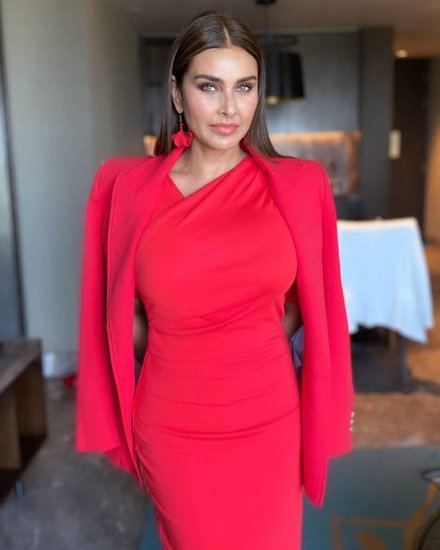 Lisa Ray in Ishq Forever