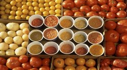 पारंपरिक बीज संरक्षण की चुनौतियां