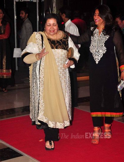 दिल्ली में एक क्रिकेट मैच के दौरान उनकी नजर यश चोपड़ा पर पड़ी थी। हालांकि यहां उनकी यश से कोई बात नहीं हुई। (Photo: Indian Express)