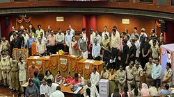 आप ने निर्विरोध जीता दिल्ली मेयर और डिप्टी मेयर का चुनाव, BJP ने दोनों पदों पर उम्मीदवारों के नाम वापस लिए