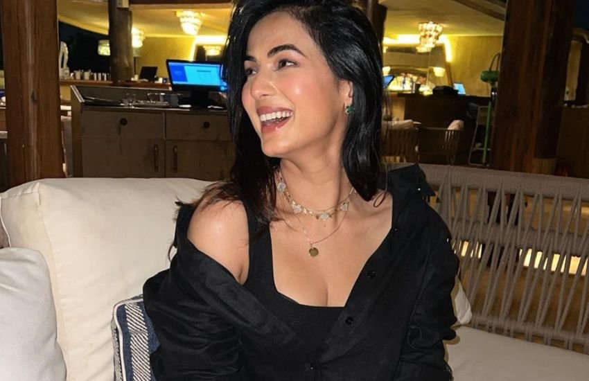 Sonal Chauhan Killer look