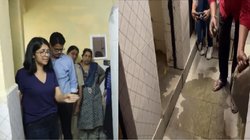 Delhi: दरियागंज के पब्लिक टॉयलेट में 50 लीटर तेजाब बरामद, DCW चीफ स्वाति मालीवाल ने MCD कर्मचारियों को भेजा समन