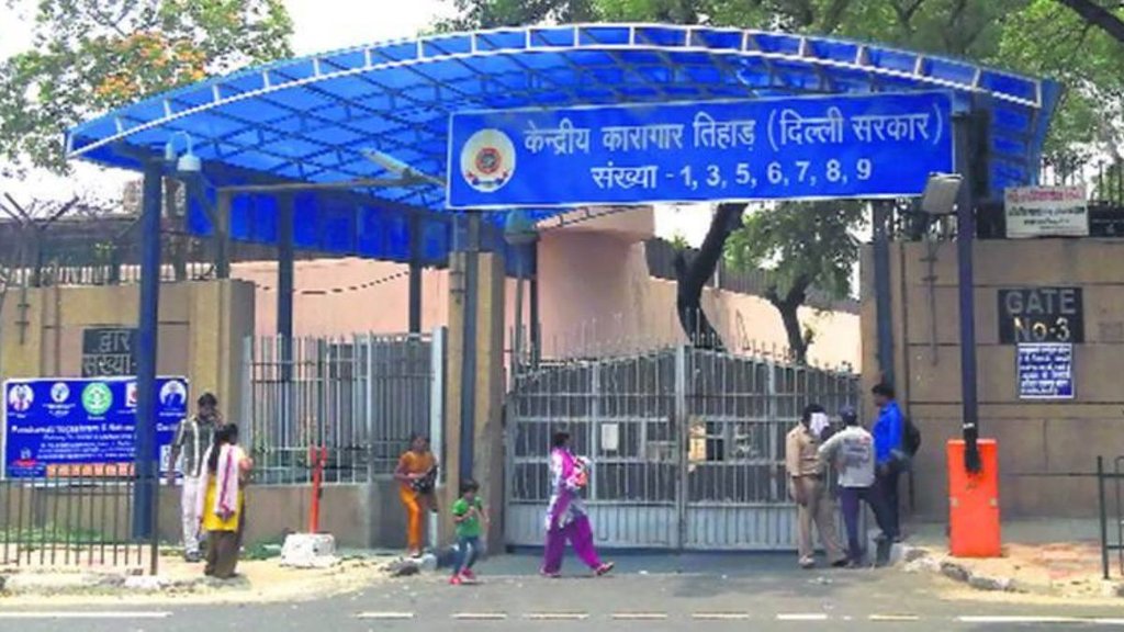 Delhi Tihar jail| knife fight broke| Prince Tewatiya killed
