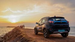 Top 3 Best Selling Cars Tata Motors March: टॉप 3 कार जो मार्च में बनी टाटा मोटर्स की बेस्ट सेलिंग, पढ़ें सेल्स रिपोर्ट