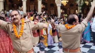 UP Police| UP Police Dance Video| UP Police News|