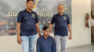 Viral Photo II Gujarat Police II News