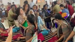 साड़ी के सेल में पहुंची महिलाओं के बीच हुई अनबन, बाल खिंचाई का वीडियो हो रहा वायरल