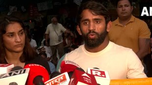 Wrestlers Protest | Sports Minister | Anurag Thakur | Vinesh Phogat | Bajrang Punia | Sakshi Malik | Watch Video