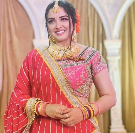 who is Amrapali Dubey