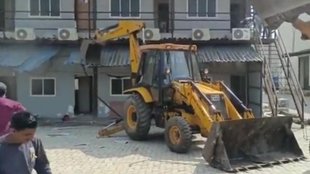 aslam sheikh| studio bulldozer|