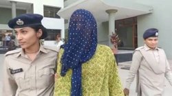 Gujarat: महिला ने की 5 साल की बेटी की गला घोंटकर हत्या, पुलिस को दो और नाबालिग बेटियों की मौत में उसकी भूमिका पर शक