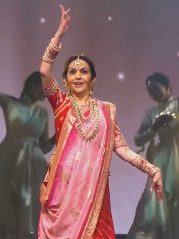 NITA AMBANI DANCE