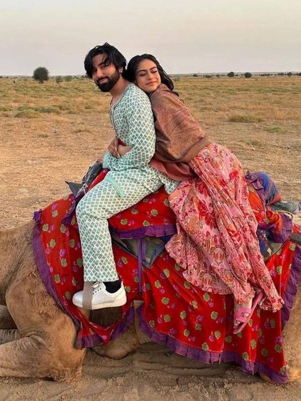 NYSA DEVGAN TRIP TO SURGARH PALACE