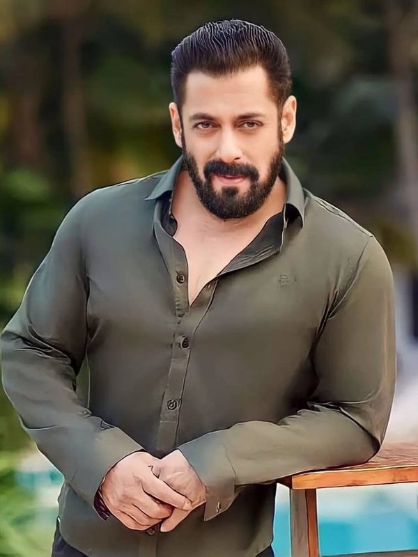 SALMAN KHAN AND OTHER STARS WHO ARE STILL SINGLE