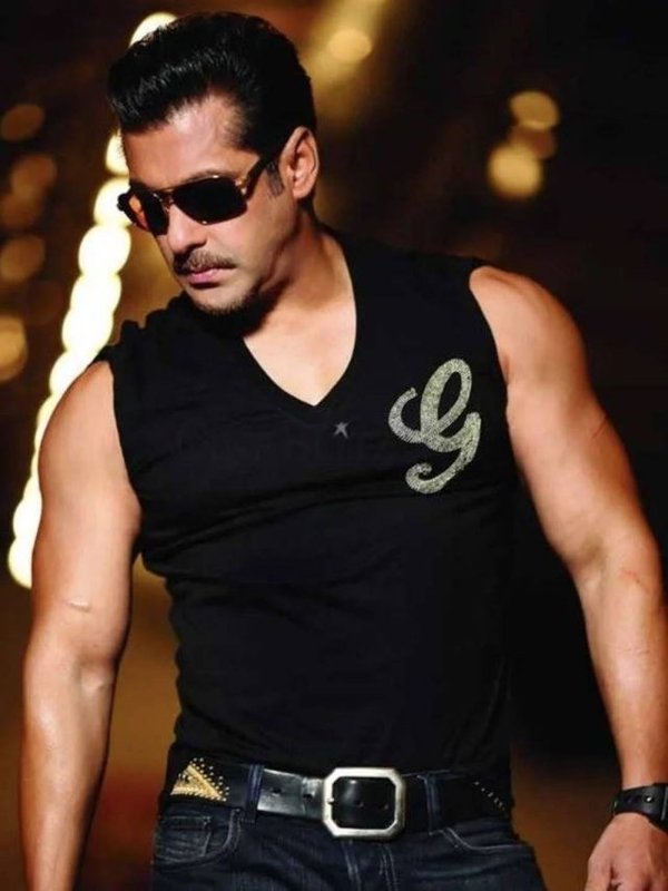 SALMAN KHAN AND SOUTH FILMS COPIED