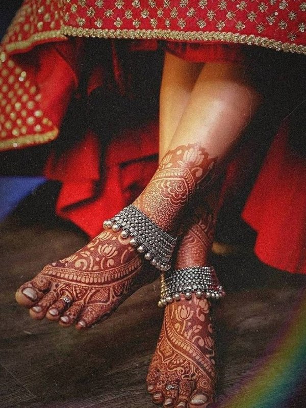 WHY WOMAN DO NOT WEAR GOLD PAYAL