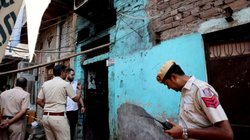 Mosquito Coil के जलने से लग गई आग, दम घुटने के कारण एक ही परिवार के छह लोगों की मौत