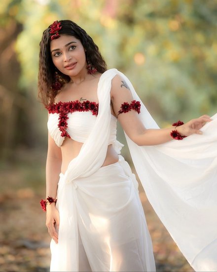 Dharsha Gupta as Shakuntala