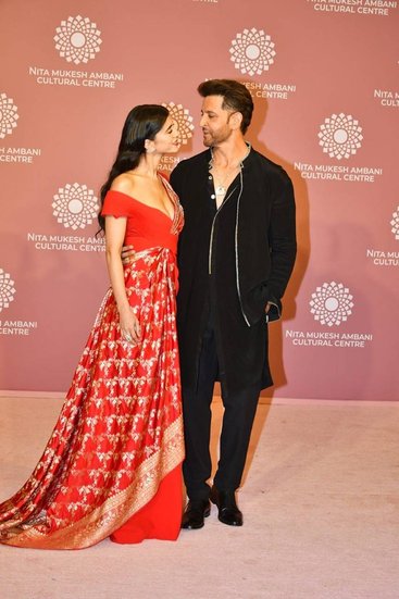 Saba Azad Hrithik Roshan Photos