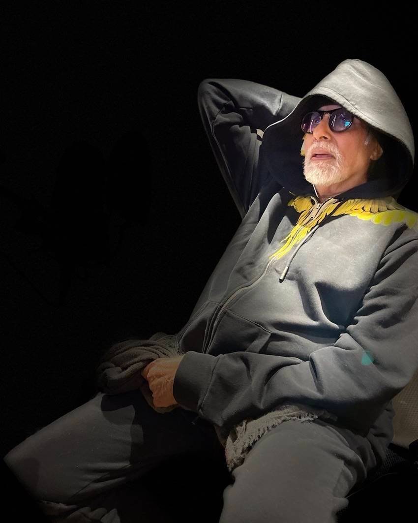 Amitabh Bachchan Muslim Role Shocking Revelation Says Did Not Let Water Touch Face For Seven Days Saat Hindustani Movie