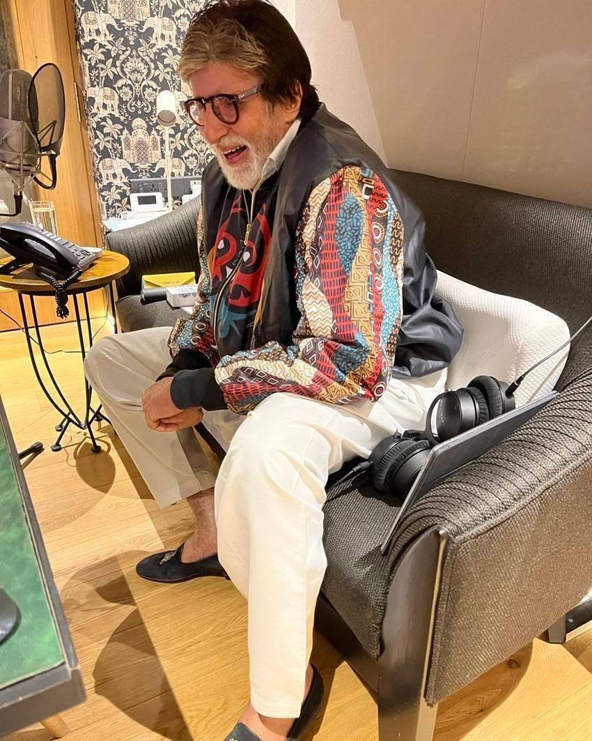 Amitabh Bachchan Muslim Role Shocking Revelation Says Did Not Let Water Touch Face For Seven Days Saat Hindustani Movie