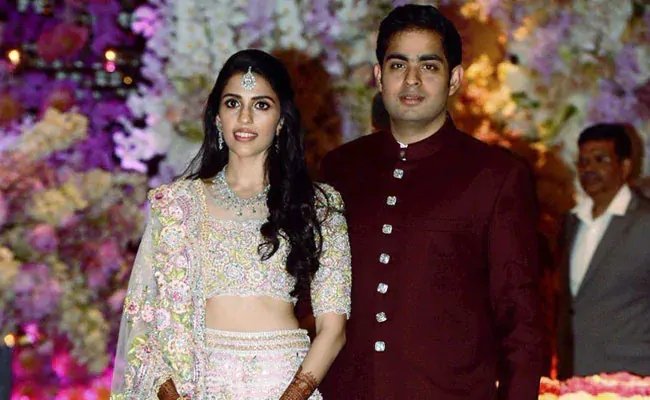 Akash Ambani and Shloka Mehta