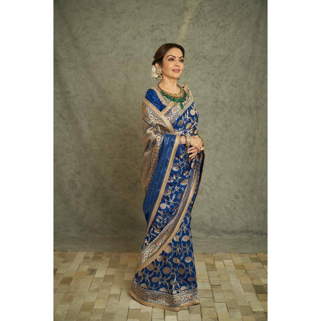 Nita Ambani makeup man 1