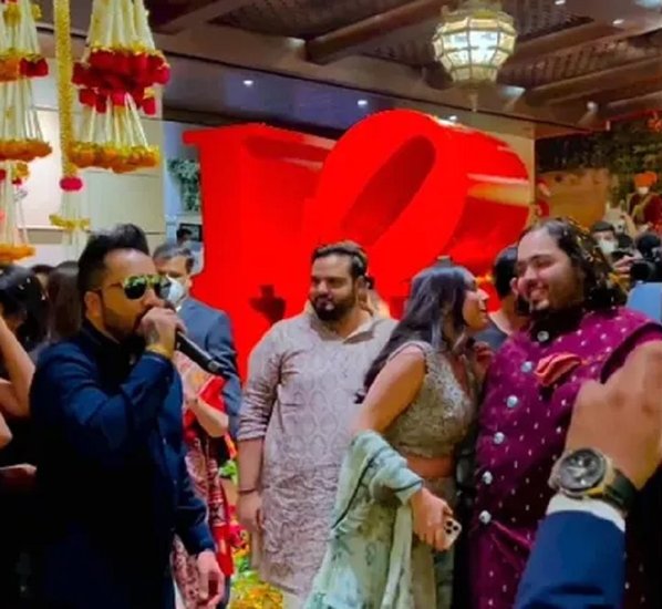 Mika Singh Fees For Anant Ambani Engagement