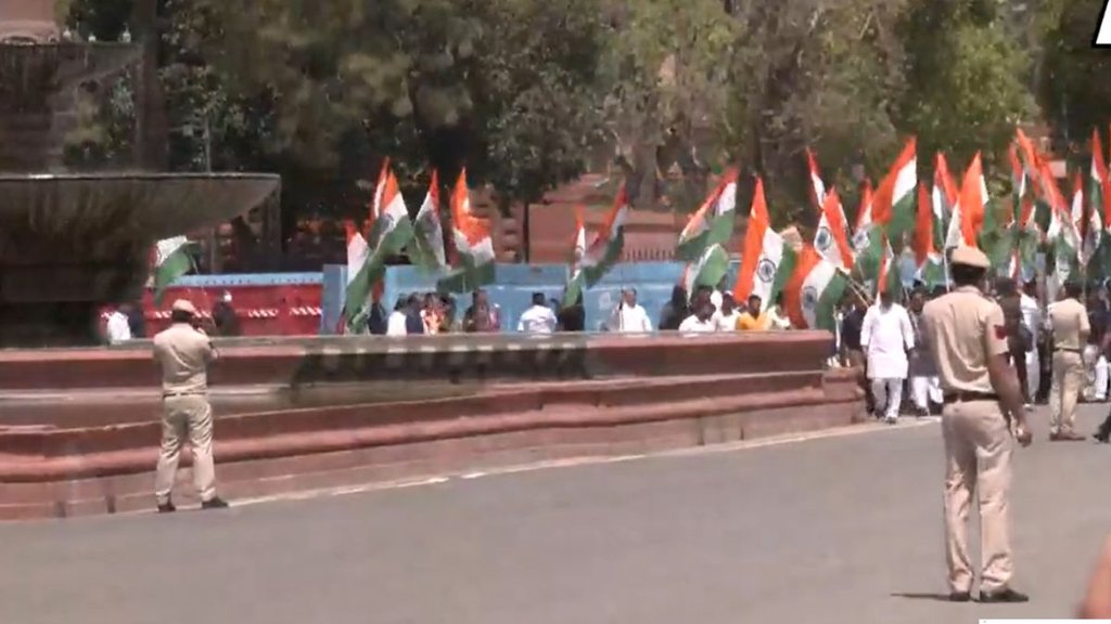 opposition march| tiranga march| bjp| congress