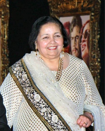 yash chopra wife