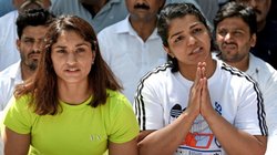 Wrestlers Protest: विनेश फोगाट ने दिग्गज खिलाड़ियों से किया सवाल, बोलीं- विदेशी आंदोलन का किया समर्थन, अब चुप क्यों हैं क्रिकेटर्स?