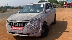 Mahindra XUV700 Electric Testing Model Spot । Mahindra XUV700 Electric Spy Photos । Mahindra XUV700 Electric Spy Shot