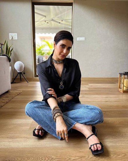 karishma tanna father news