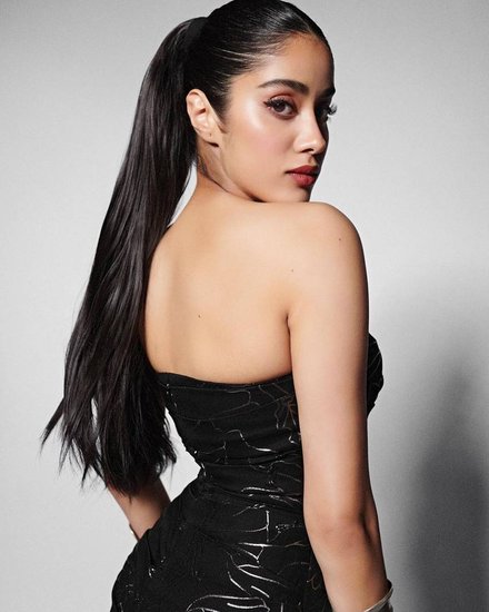 Janhvi Kapoor latest Photos