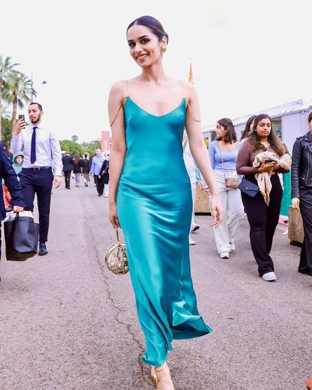 manushi chhillar hot look