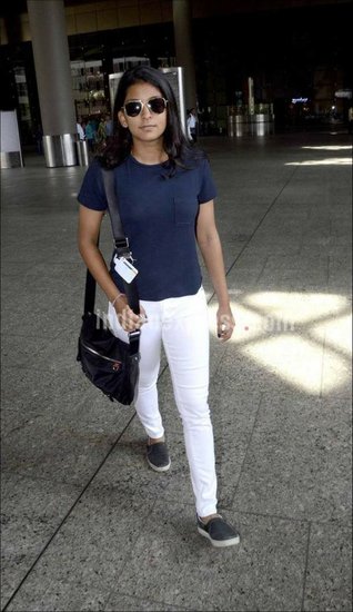 Juhi Chawla daughter Jahnavi news
