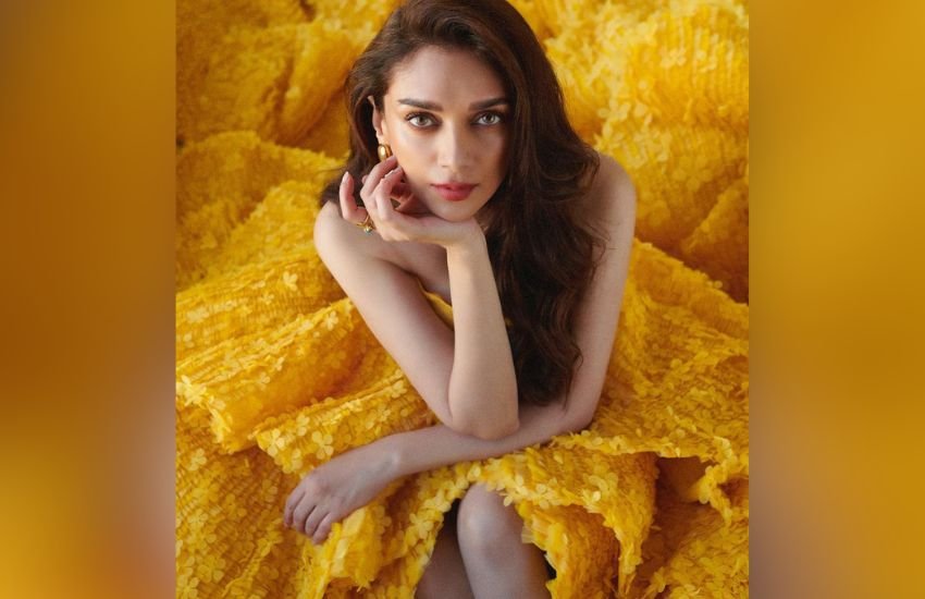 Cannes 2023 Bollywood Actress Glamorous Look