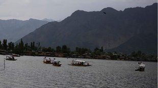 Dal Lake| Kashmir
