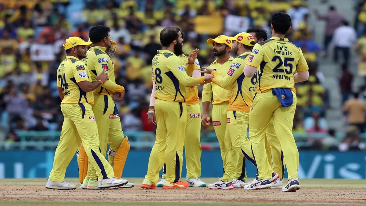 Ashes 2023: इंग्लैंड को आई एमएस धोनी के चहेते की याद, रिटायरमेंट से यू टर्न लेने के लिए इस ऑलराउंडर को मनाने में लगा ECB