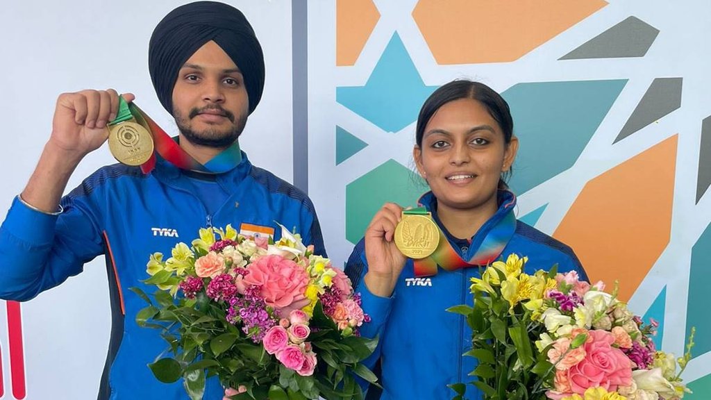 International Shooting Sport Federation | ISSF | ISSF World Cup | Indian Pair | Divya TS | Sarabjot Singh | 10m Air Pistol Mixed Team | Azerbaijan | Baku |