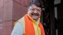 कैलाश विजयवर्गीय को चुनौती दे रहे कांग्रेस उम्मीदवार की पत्नी ने भी किया नामांकन, समझिए क्या है पूरा माजरा