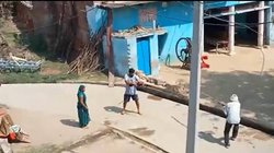 लेडी पुष्पा: बेटे को बंदूक थमा चुन-चुन कर गोली चलवाने वाली गिरफ्तार, तोमर परिवार के गांव में कदम रखते ही शुरू हुआ खूनी खेल