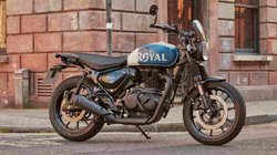 Royal Enfield Hunter 350 price hike: रॉयल एनफील्ड ने दूसरी बार बढ़ाई हंटर 350 की कीमत, यहां जानें कितना महंगा हुआ इस बाइक को खरीदना