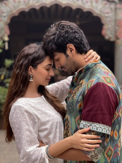 Kiara Advani - Kartik Aaryan