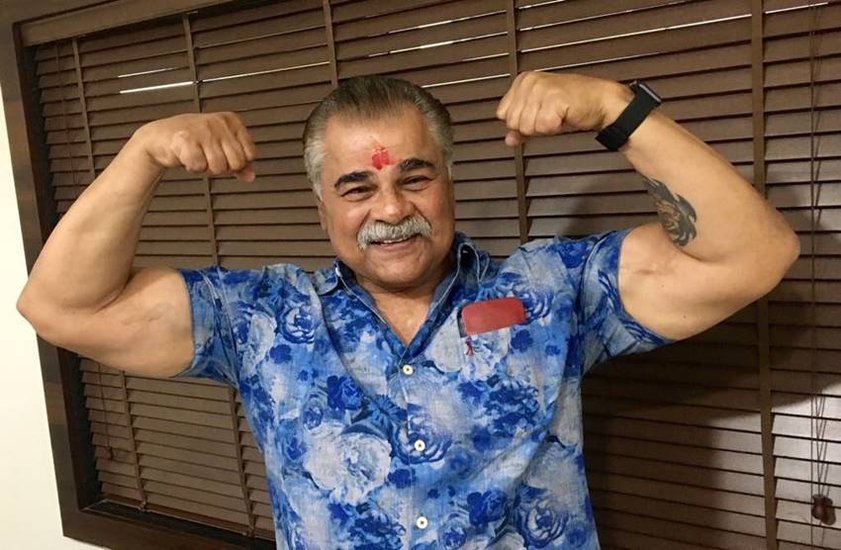 sharat saxena actor