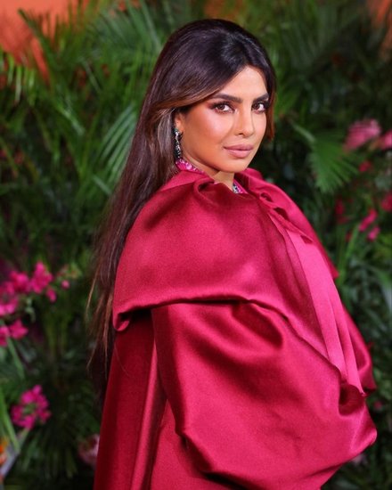 priyanka chopra aitraaz