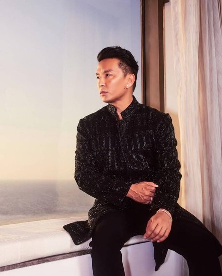 nepalese designer prabal gurung