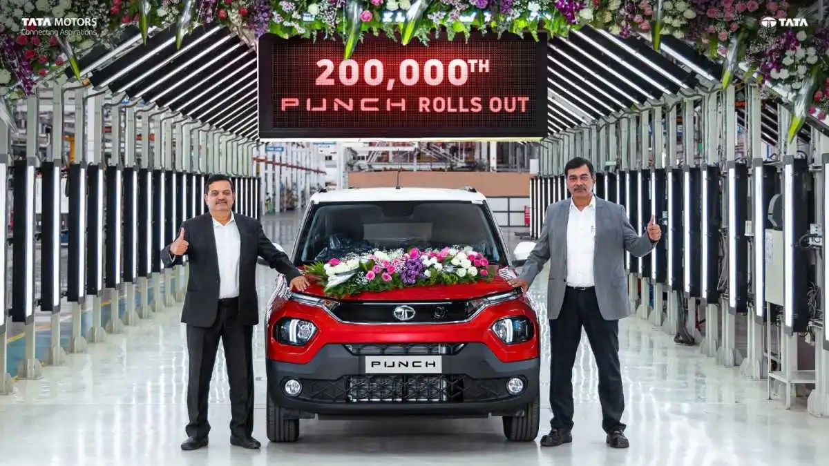 Tata Motors को मिली बड़ी सफलता, 19 महीने में बना डाली 2 लाख Punch SUV, पढ़ें कंप्लीट डिटेल
